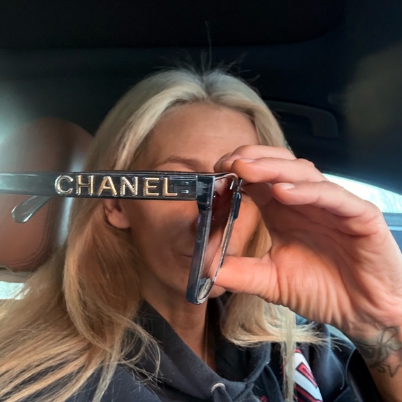 CHANEL Black and Gold Sunglasses - Picture 11 of 12